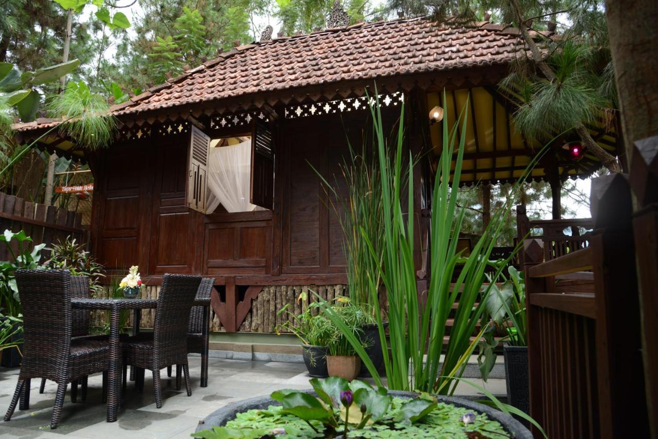The Lodge Maribaya Cikareumbi Экстерьер фото