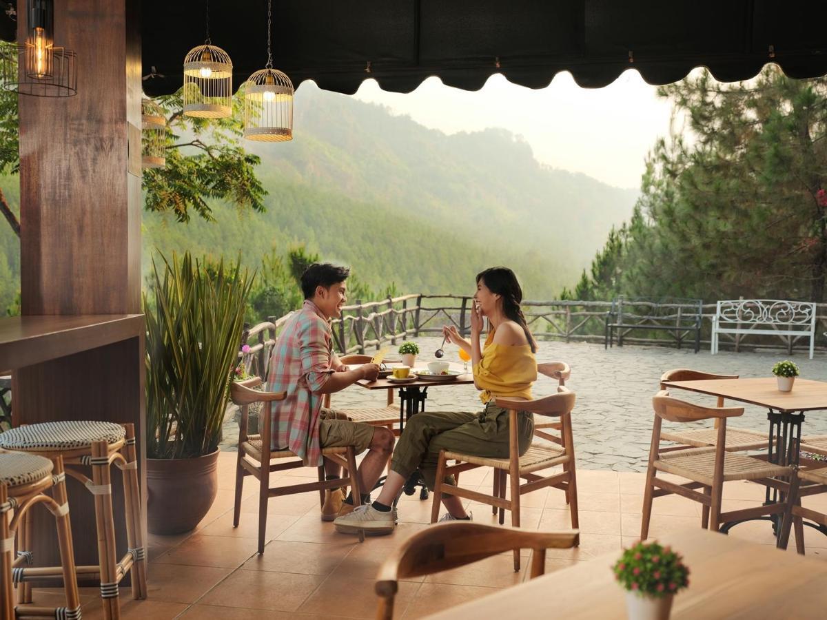 The Lodge Maribaya Cikareumbi Экстерьер фото