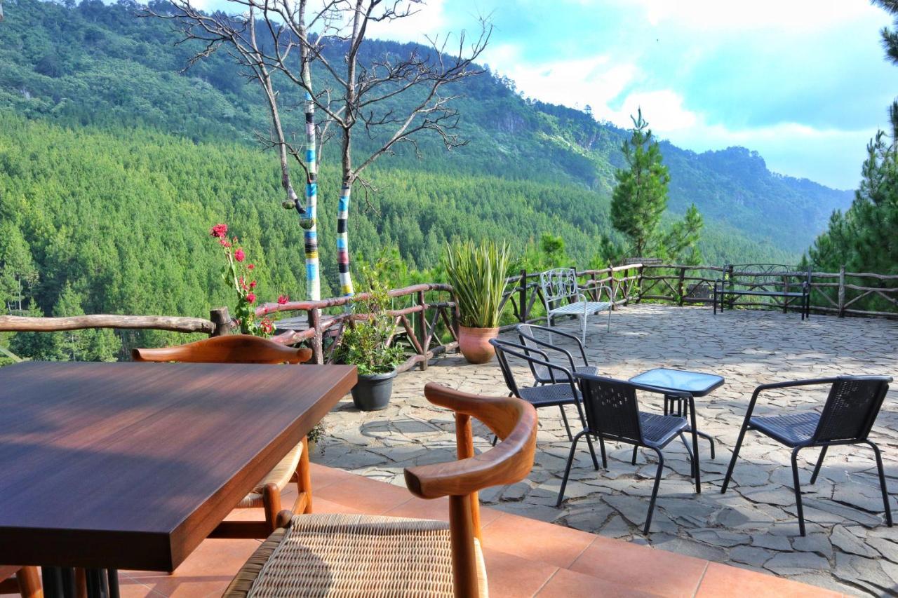 The Lodge Maribaya Cikareumbi Экстерьер фото