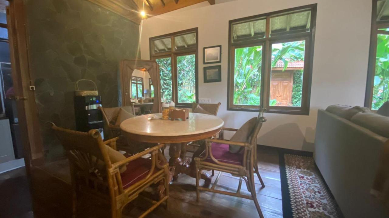The Lodge Maribaya Cikareumbi Экстерьер фото