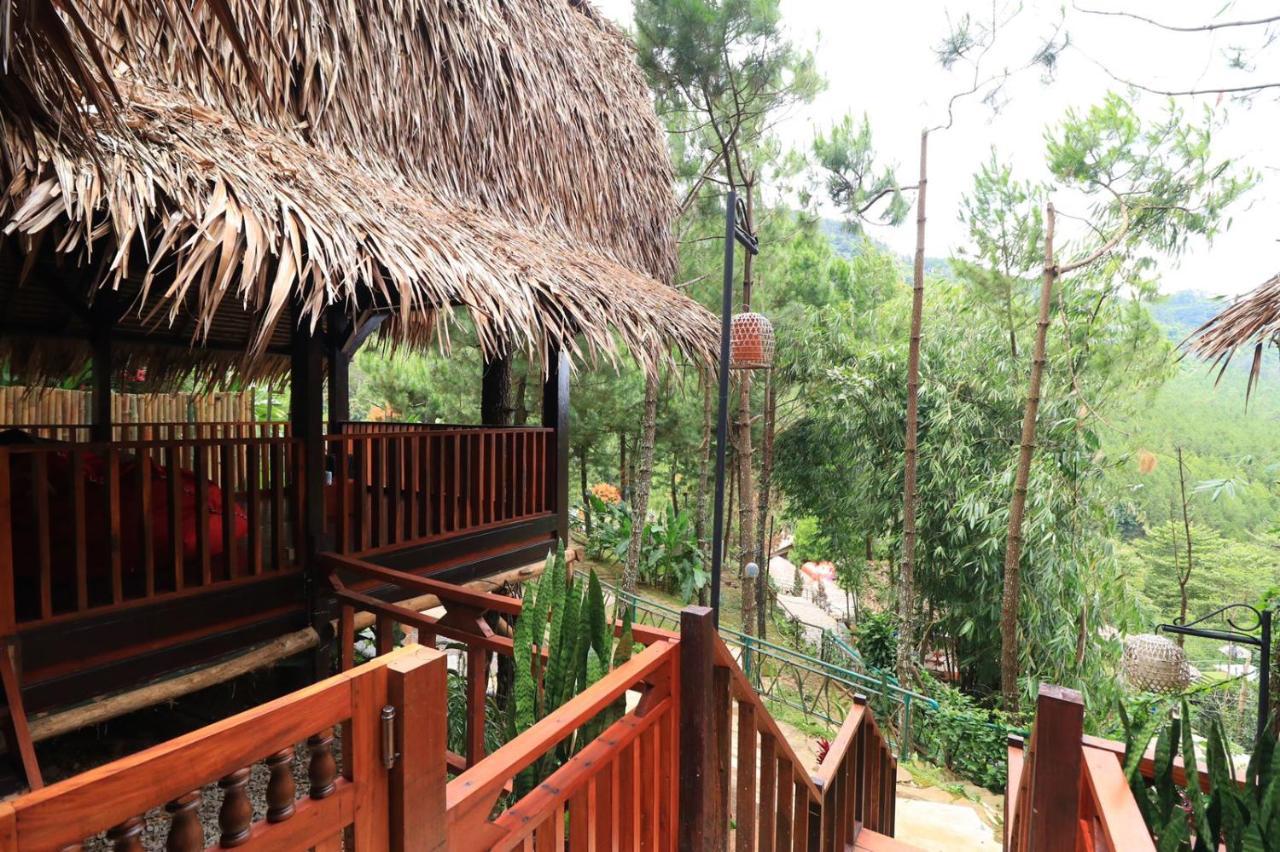 The Lodge Maribaya Cikareumbi Экстерьер фото