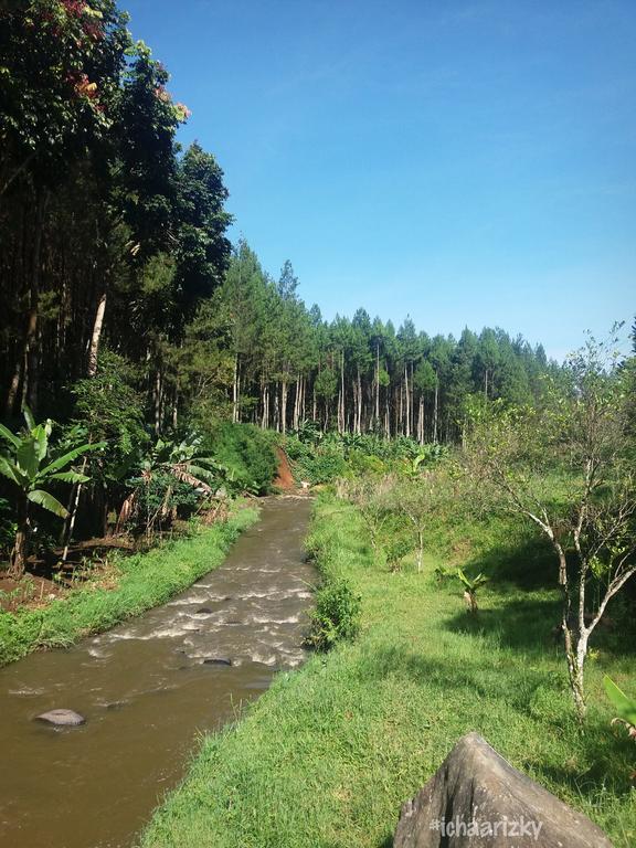 The Lodge Maribaya Cikareumbi Экстерьер фото